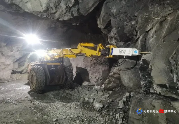 mmexport1743559348156