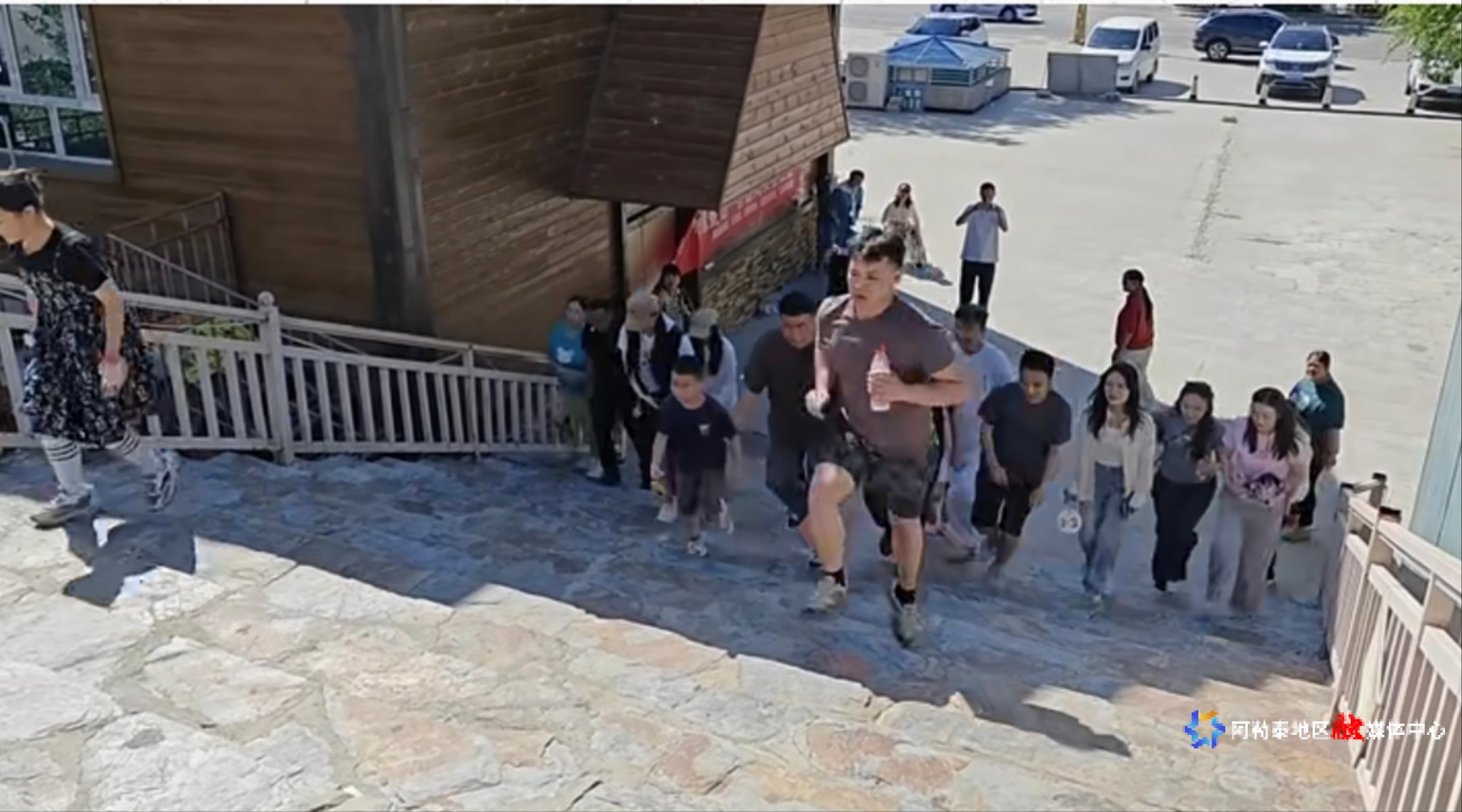 mmexport1751297015380